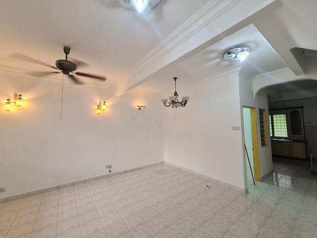 Kitchen Cabinet Reno Taman Sri Putra Sungai Buloh Selangor for Sale 1