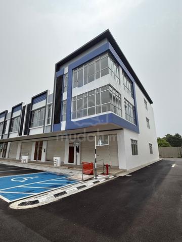 Taman Denai Alam @ Kota Masai Three Storey Brand New Shoplot (Coner Lo 1