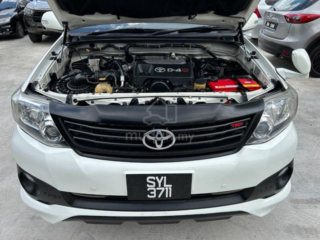 2012 Toyota FORTUNER 2.5 G TRD SPORTIVO Leather - 4
