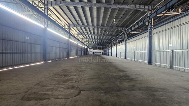 (FACING MAINROAD / BIGGER SIZE) Warehouse at Bagan Lalang, Butterworth 1