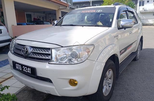 2009 Toyota FORTUNER 2.7 V TGN51R-NKPSKE FACELIFT - 1
