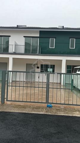Teres Dua Tingkat Taman Arowana ‼️Zero Deposit ‼️Rumah Baru ‼️ 1