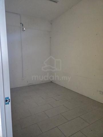 Ambang botanic 3sty shop gfloor for rent 1