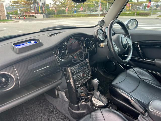 Mini COOPER 1.6 (A) Sunroof NewModel DirectOwner - 5