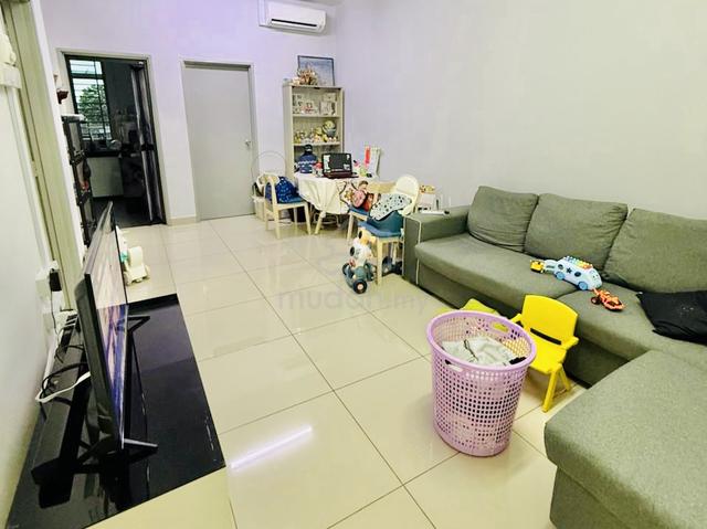 Townhouse Kaseh Heights Taman Semenyih Mewah Partly Furnished Sale 1