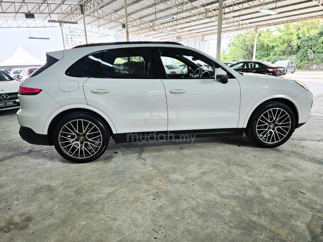 2021 Porsche CAYENNE 3.0 BASE (A) - 4