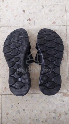 Skechers Original Size EU39 (26cm) | Baru Pakai - photo 3 of 4