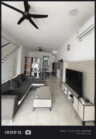 Merrydale Eco Majestic, Semenyih Fully furnished 2 Storey, guarded 1
