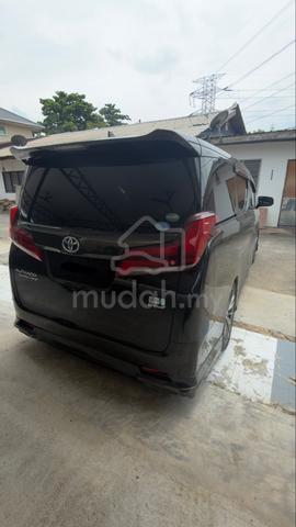 2015 Toyota ALPHARD 2.5 Hybrid Executive Lounge - 2