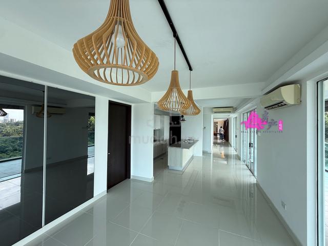 The Bay Residences 1