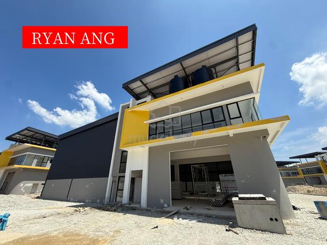 New 1.5 Storey Detached Factory For Sale Permatang Tinggi 1