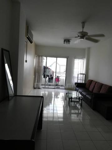 Small room in Pantai Panorama 1