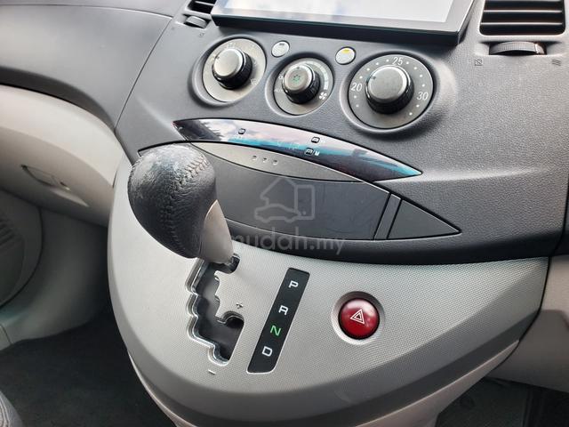 2011 Mitsubishi GRANDIS 2.4 MIVEC ENHANCED (A) - 5