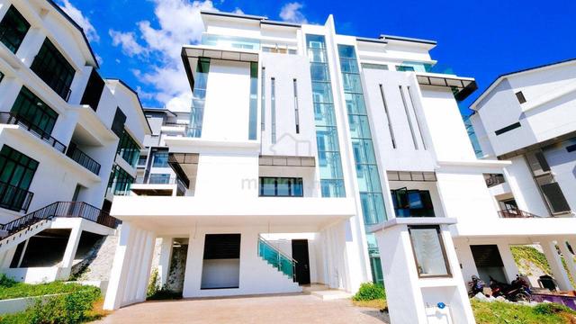 4 Storey Semi-D Luxury With Home Lift, Kingsley Hills Putra Heights 1