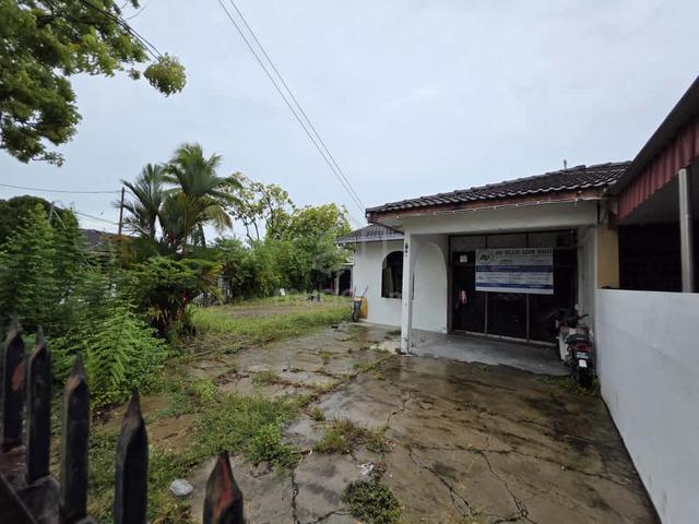 Taman Markisah, Bukit Minyak 1-Storey Semi D Corner Unit 1