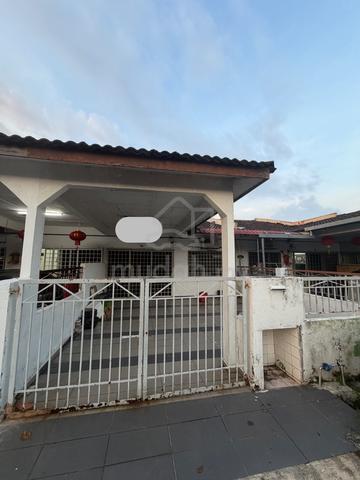 Strategic Location next to NSK Klang, Lotus, Econsave 1