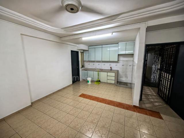 Putri Ria Apartment 1