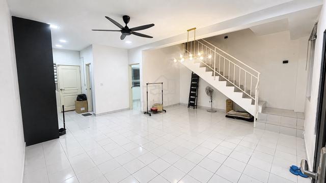 HOT RENTAL DEALš„Taman Bunga Raya, Bukit Beruntung 1