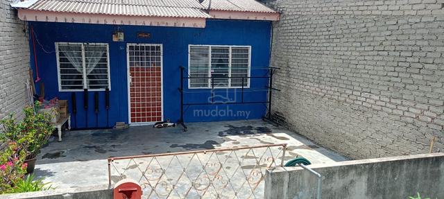 Teres Setingkat Taman Haji Abdullah Samad Lubok Redan 1