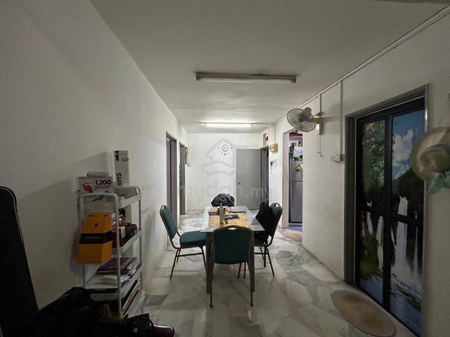 Pandan Lake View Apartment 1