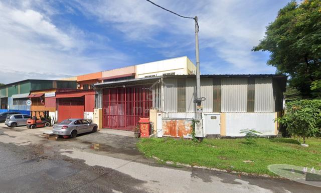 1.5sty Corner Factory Puchong Utama , tpp 45x80 4500sqft 1