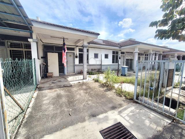 TERMURAH FACING OPEN Single Storey House SP7 Bandar Saujana Putra 1