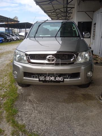 2011 Toyota HILUX 2.5 G (A) - 2