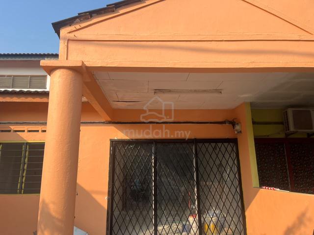 1-storey Terraced House For Rent 1