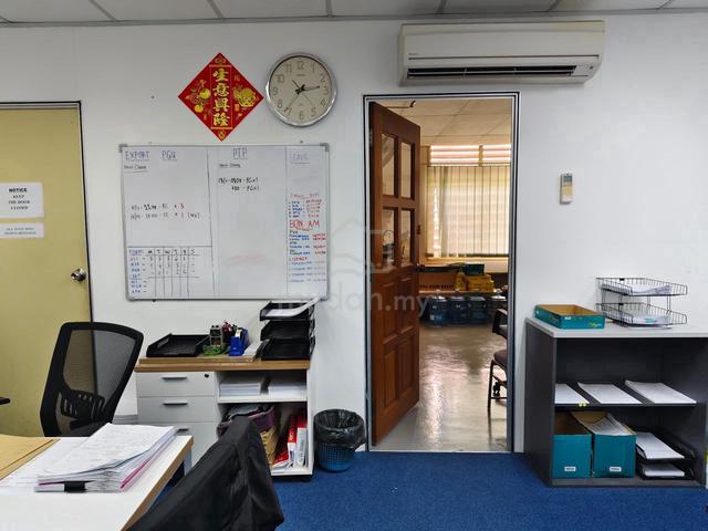 For Rent Taman Molek 1st Floor Shop Lot @ Jalan Molek 3/10 1