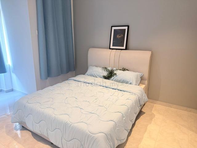 Bukit Indah Room for Rent 1