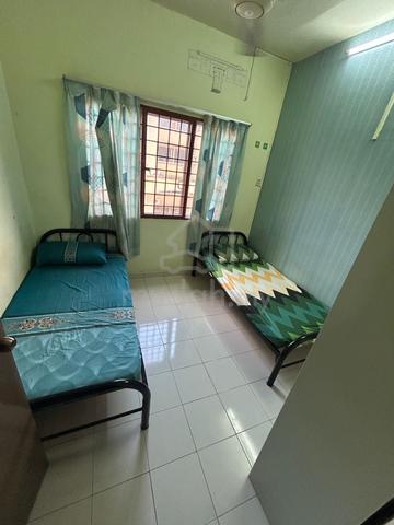 Bilik Sewa Lelaki di Pangsapuri Seri Meranti Puchong Hartamas Kinrara 1