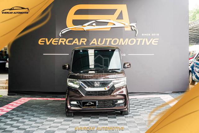 Honda N-BOX 660 PStart 2PwrDoor RevCam LeatherSeat - 4