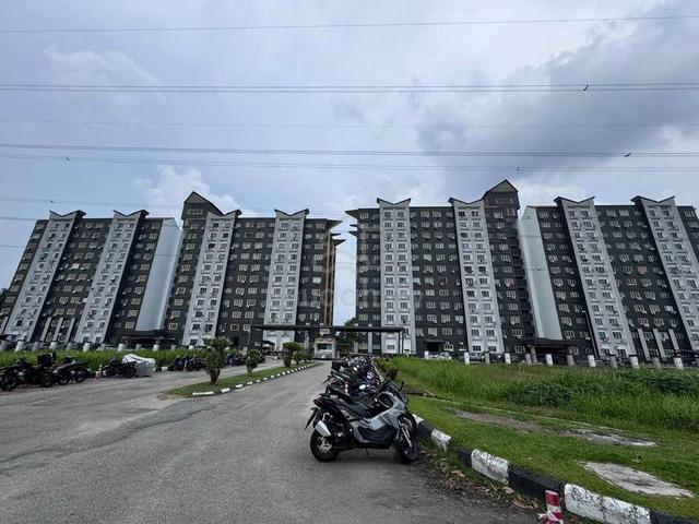 Idaman Senibong Apartment 1