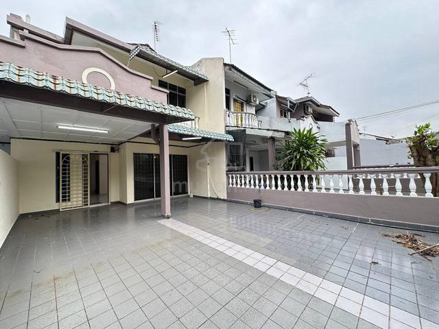 FREEHOLD RENOVATED 20x80 2 Storey House Taman Sri Langat Kajang 2