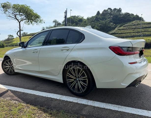 Bmw 330i 2.0 M SPORT Full Service Auto Bavaria - 5