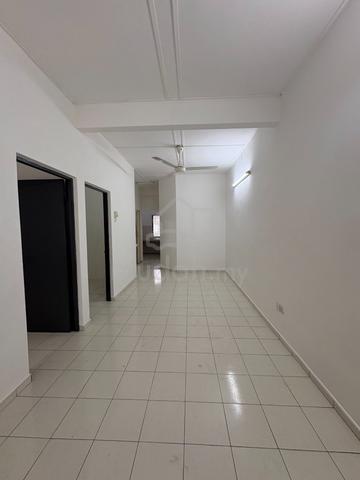 Single Storey House For Sale in Botani 1