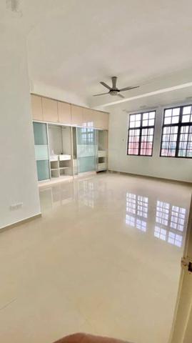 Putra Indah Condominium 5