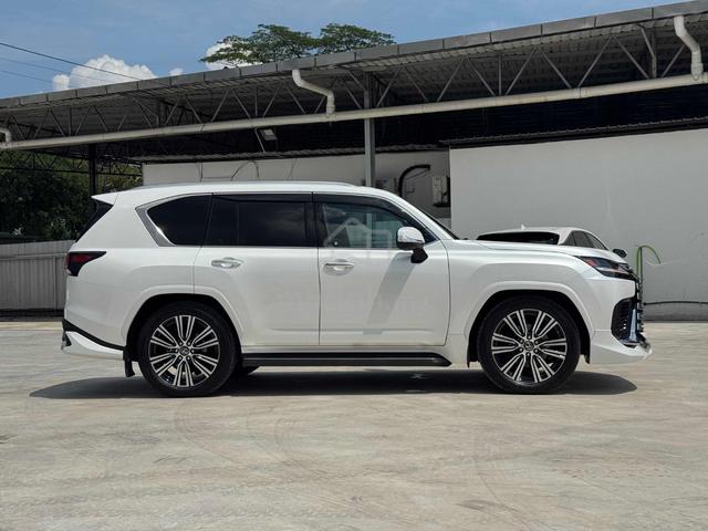 2023 Lexus LX600 3.4 LUXURY+ (A) S/Roof 8K KM - 2