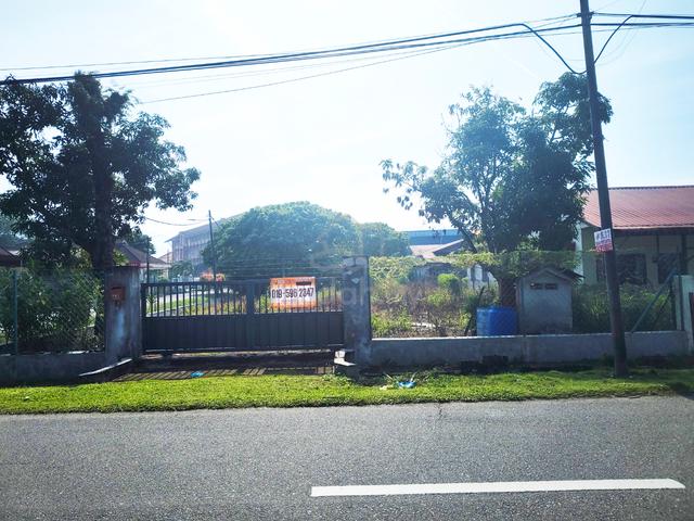 Strategically located corner lot land in Kg Baru Aulong, Taiping 1