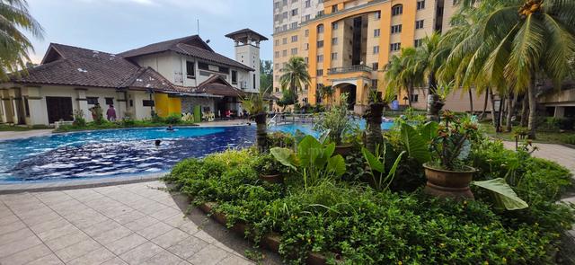 Persiaran Tanjung Apartment 1