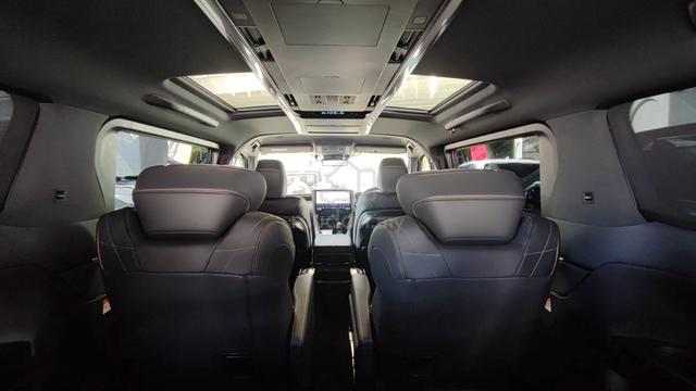 2024 Toyota Vellfire 2.4 Z Premier BLACK INTERIOR - 4