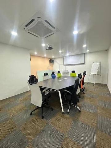 Fully Furnished Office with Lift Boulevard business park Jalan Kuching 1