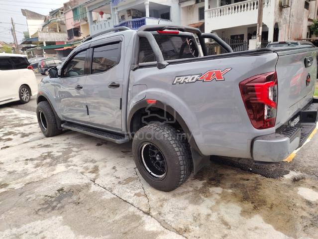 2022 Nissan Navara PRO-4X 2.5 (A) | 1 Owner - 3