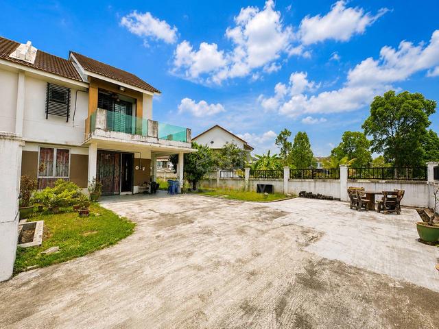 Endlot semi d 2 storey nusa suria puncak alam 1