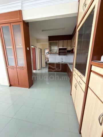 Tanjung Court 1