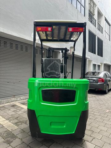 2024 1.5T Electric Forklift TipTop (Free Delivery) - photo 2 of 6