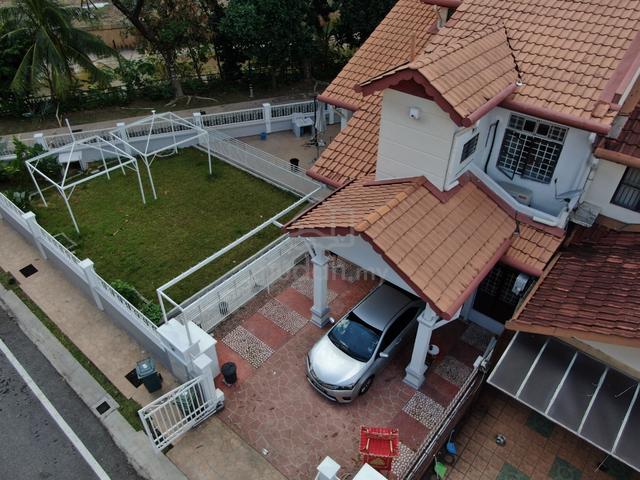 Corner house Large land in Alam Damai Cheras 1