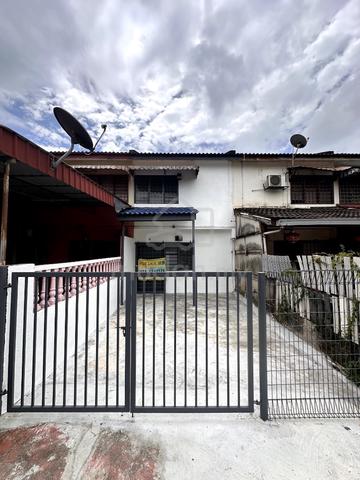 Selangor Shah Alam Freehold 2-Storey Terraced House For Sale 1