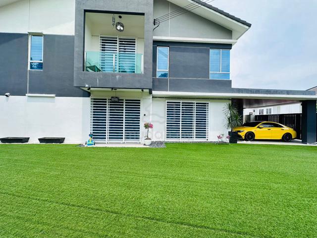 RENOVATED CORNER LOT Double storey Terrace Hijayu Aman Sendayan 1