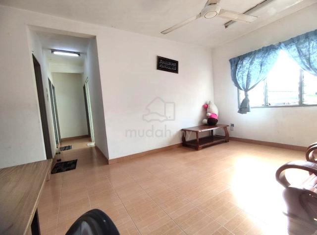 Putra Ria Apartment 1